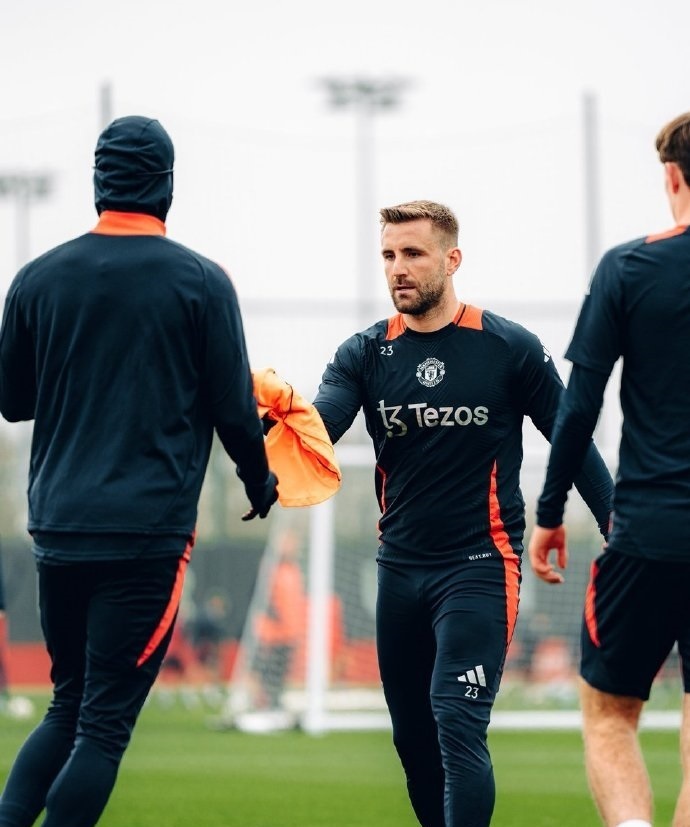 曼联前锋伤愈复出,重返首发阵容 曼联前锋伤愈复出,重返首发阵容