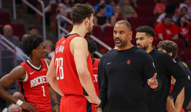 包含新晋球员崭露头角,实力与经验融合展现出色表现!的词条 包含新晋球员崭露头角,实力与经验融合展现出色表现!的词条