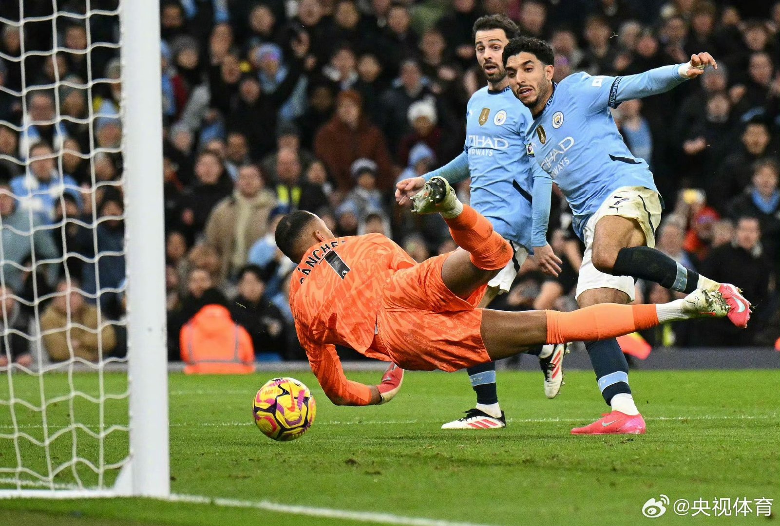 曼城主场战平,英超前四位置稍显不稳 曼城主场战平,英超前四位置稍显不稳