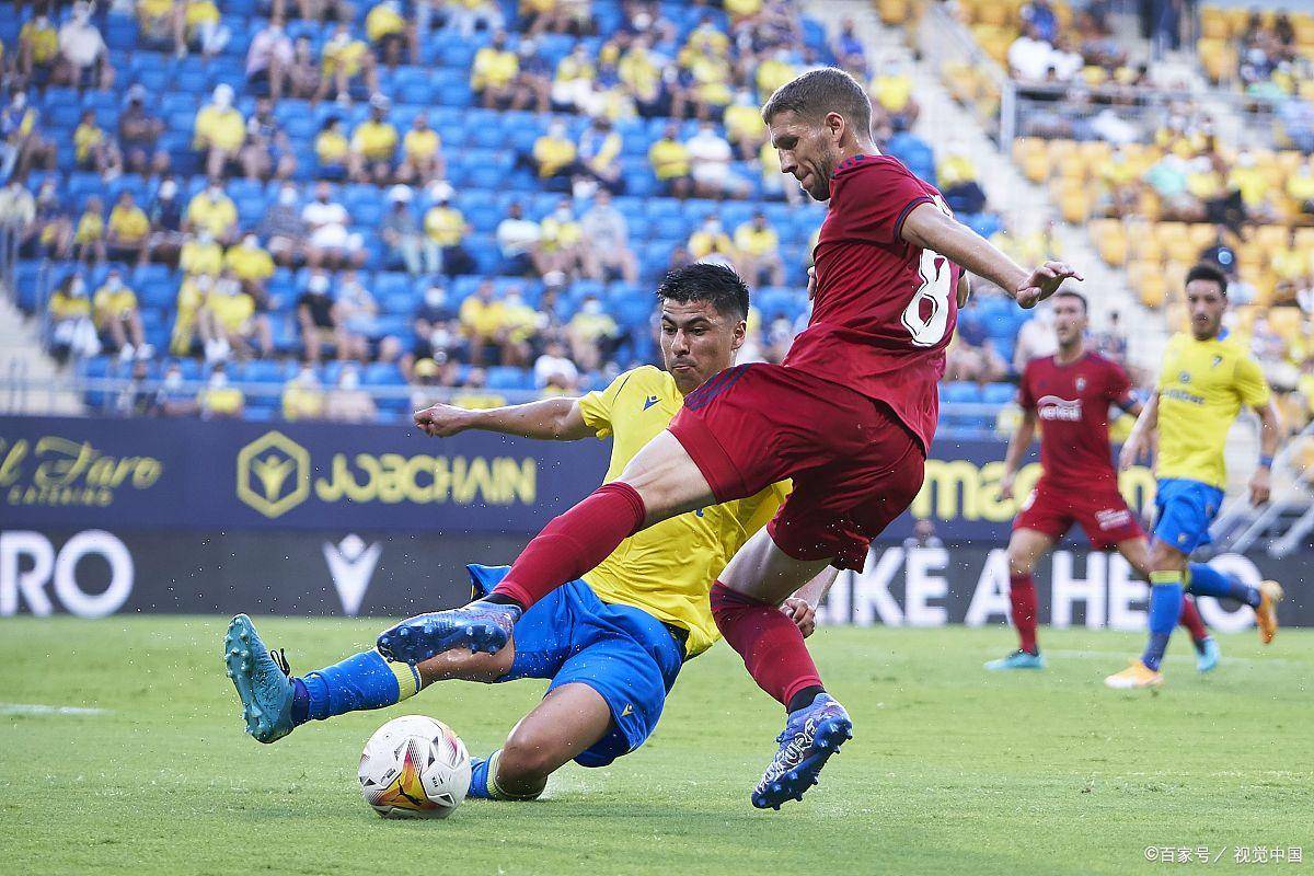 包含西甲球员技术精湛,精准传中打入一球的词条 包含西甲球员技术精湛,精准传中打入一球的词条