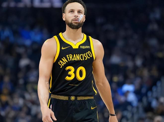 猛龙遭遇不利赛程,压力倍增,战绩一落千丈的简单介绍 猛龙遭遇不利赛程,压力倍增,战绩一落千丈的简单介绍