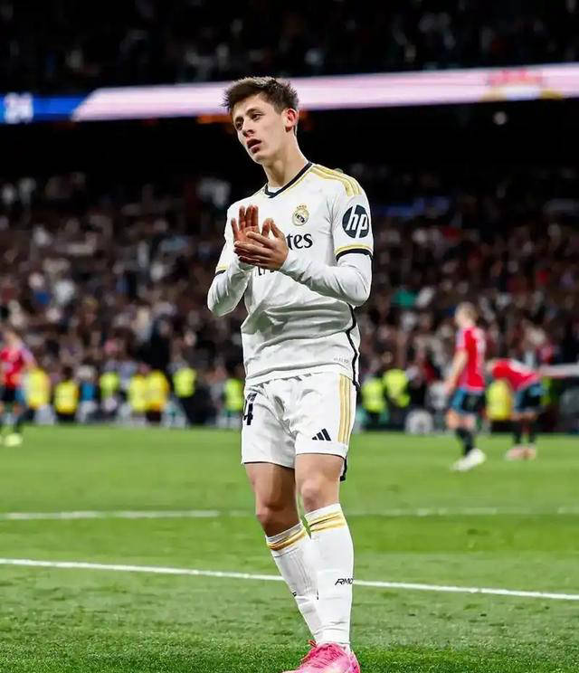 勒沃库森青训新星崛起，短时间内成主力的简单介绍