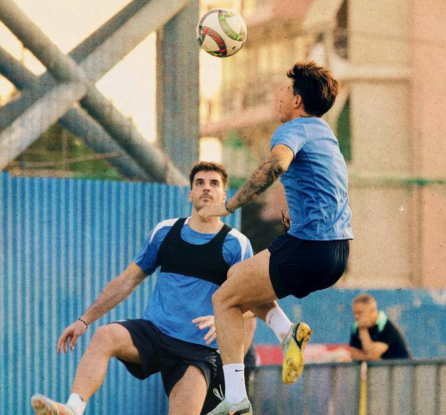 希腊国家队在比赛中表现出色,成功晋级 希腊国家队在比赛中表现出色,成功晋级