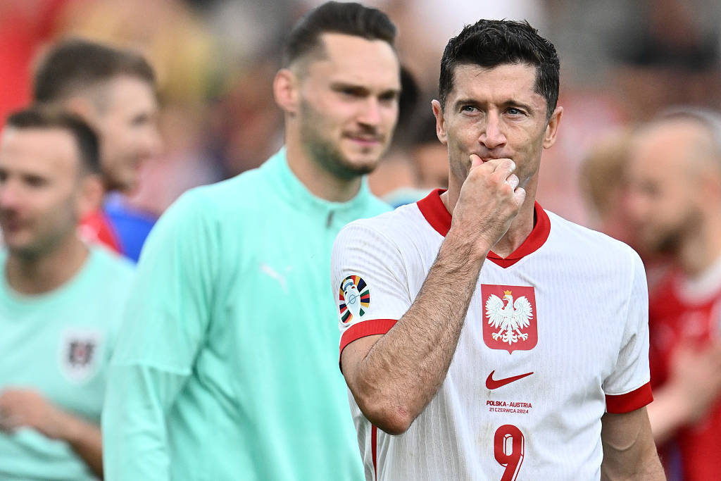 荷兰惊险战平奥地利,出线形势堪忧的简单介绍 荷兰惊险战平奥地利,出线形势堪忧的简单介绍