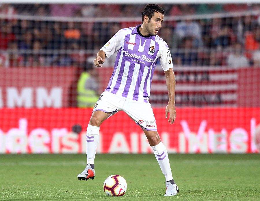 包含巴拉多利德客场平局，保持不败战绩延续的词条