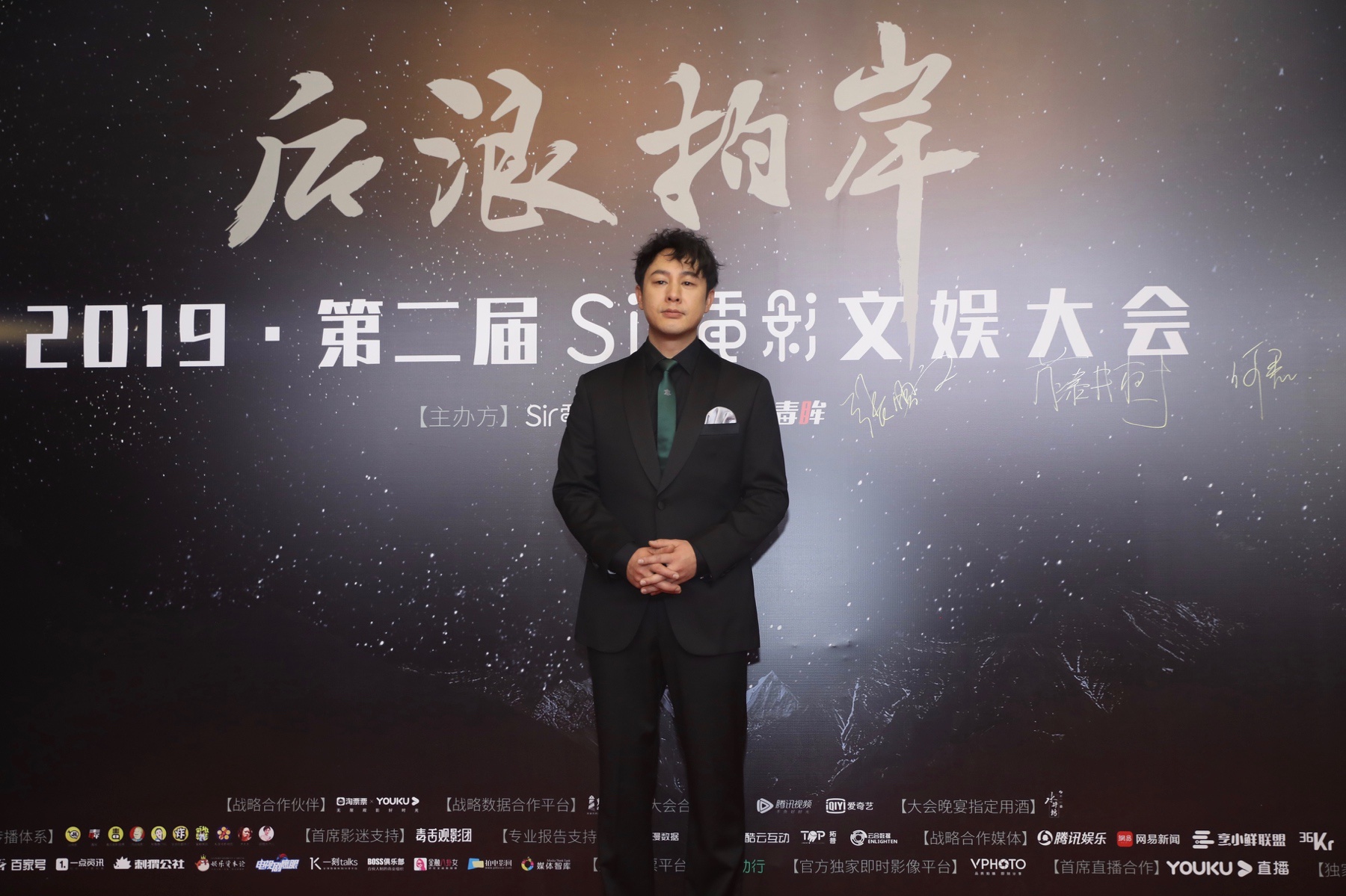 中国男篮获得国际友谊赛季军，实力受肯定