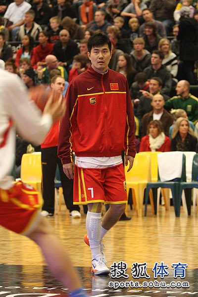 中国男篮获得国际友谊赛季军，实力受肯定