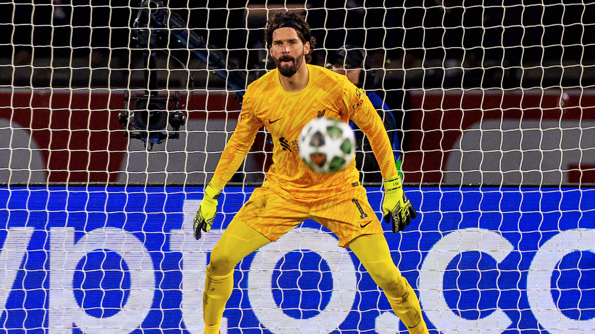 门将状态火爆,里昂持续胜利 门将状态火爆,里昂持续胜利