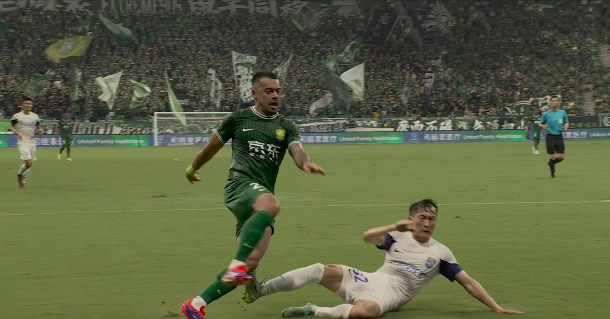 门将状态火爆,里昂持续胜利 门将状态火爆,里昂持续胜利