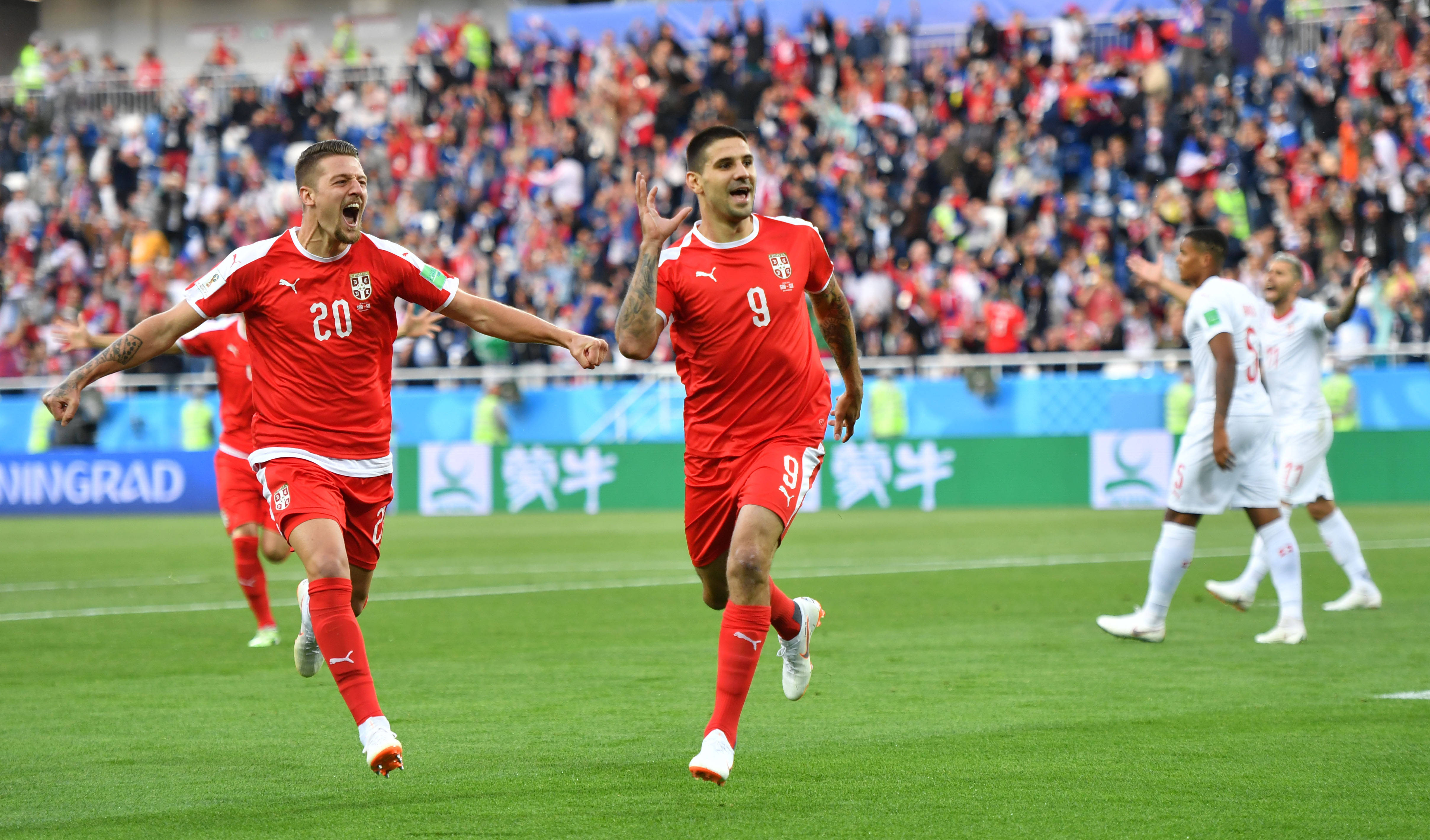 沙尔克在比赛中实现精彩胜利 沙尔克在比赛中实现精彩胜利