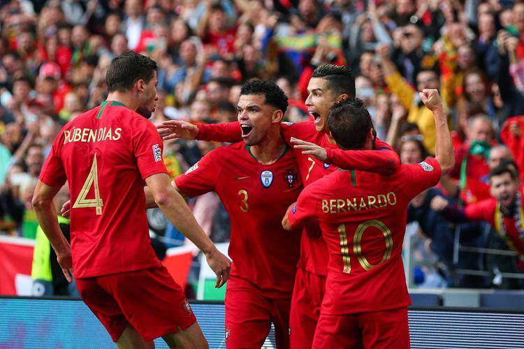 包含欧国联比赛：决胜时刻的交锋的词条