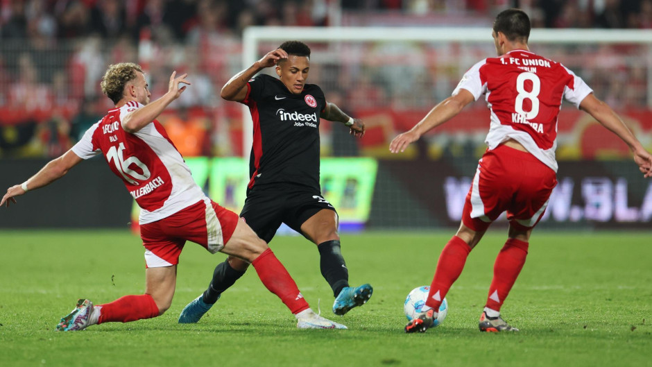 爱游戏tv-球队状态回暖，连胜成为常态