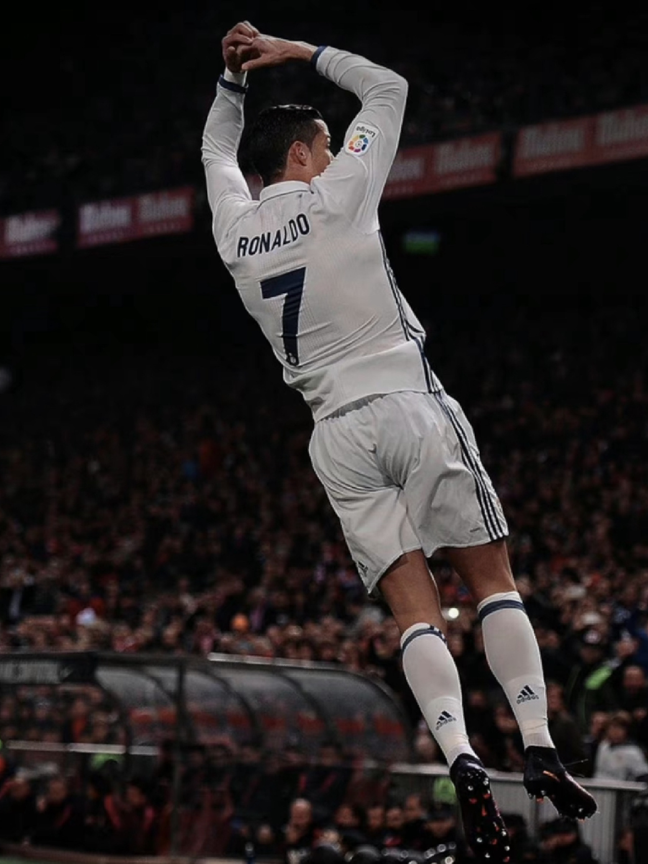 皇马客场绝杀,C罗助攻狂轰连胜 皇马客场绝杀,C罗助攻狂轰连胜