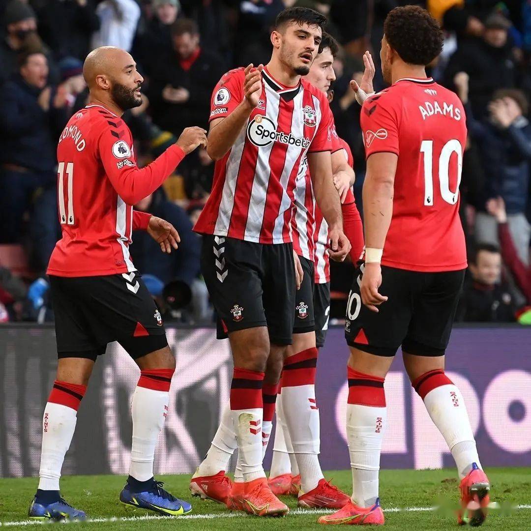 爱游戏APP-南安普顿主场告捷，士气大振