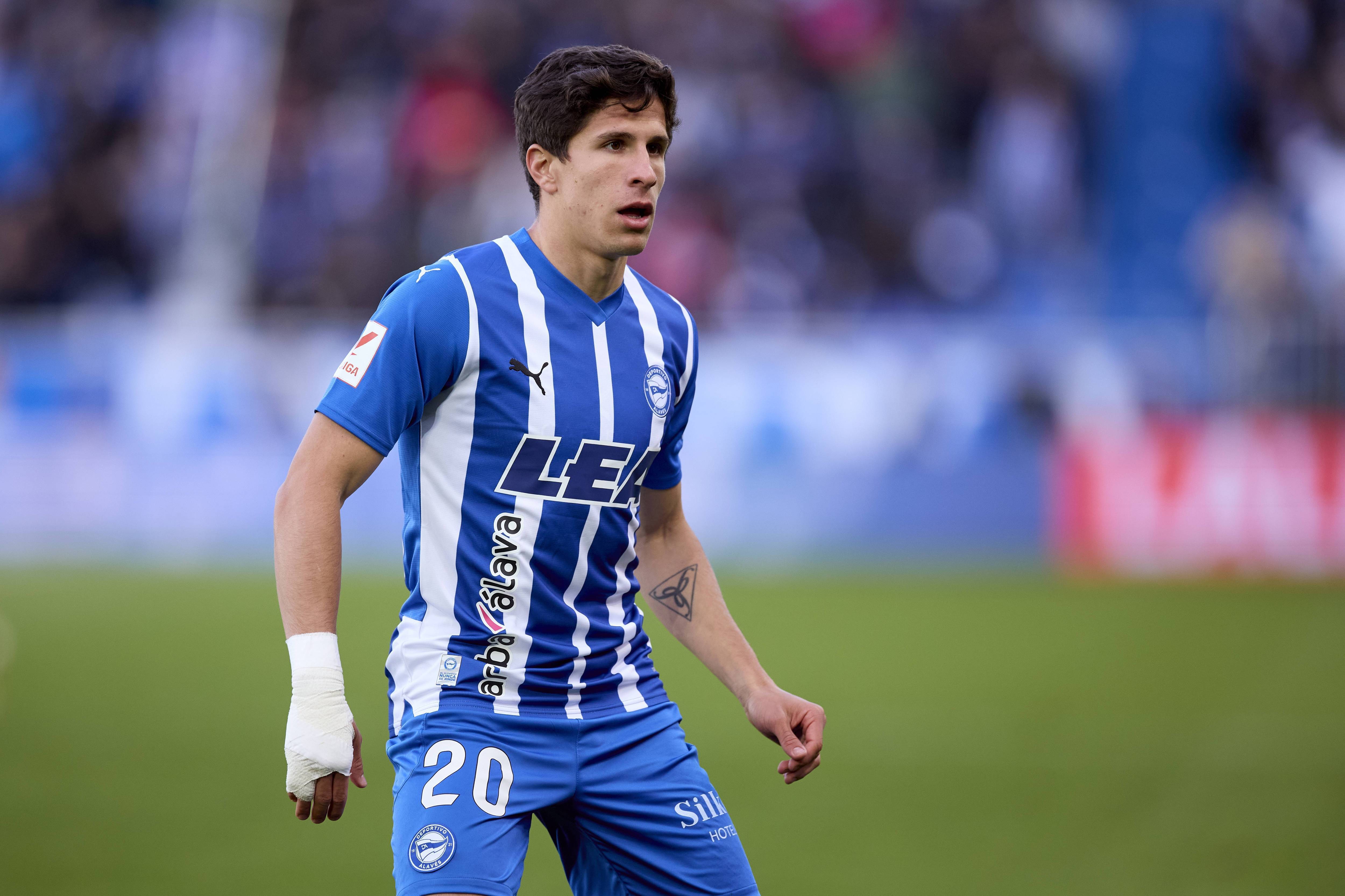 阿根廷队遭遇大败,晋级形势十分堪忧 阿根廷队遭遇大败,晋级形势十分堪忧