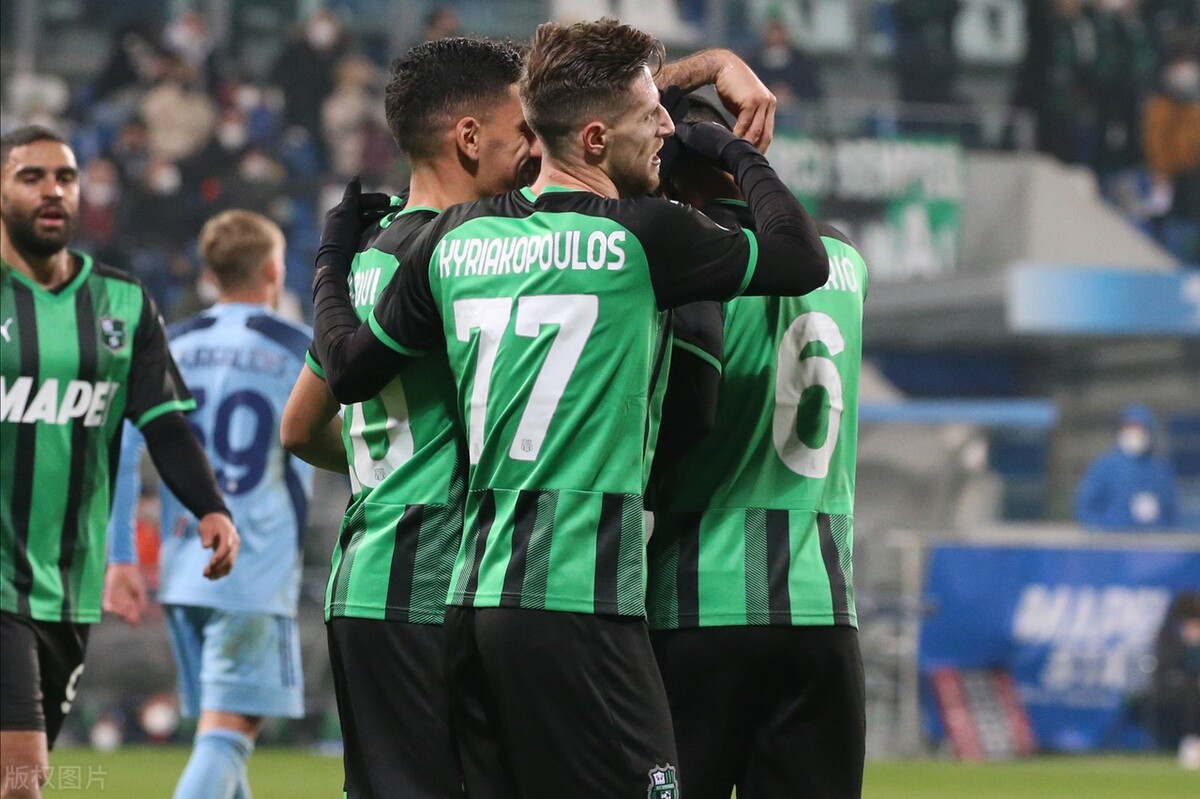 爱游戏娱乐-萨索洛意外取胜，全队士气大振