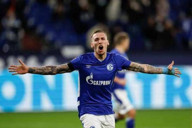 帕德博恩连胜对手，士气高涨