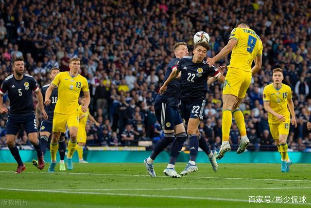 荷兰逆转乌克兰,晋级悬念不断 荷兰逆转乌克兰,晋级悬念不断