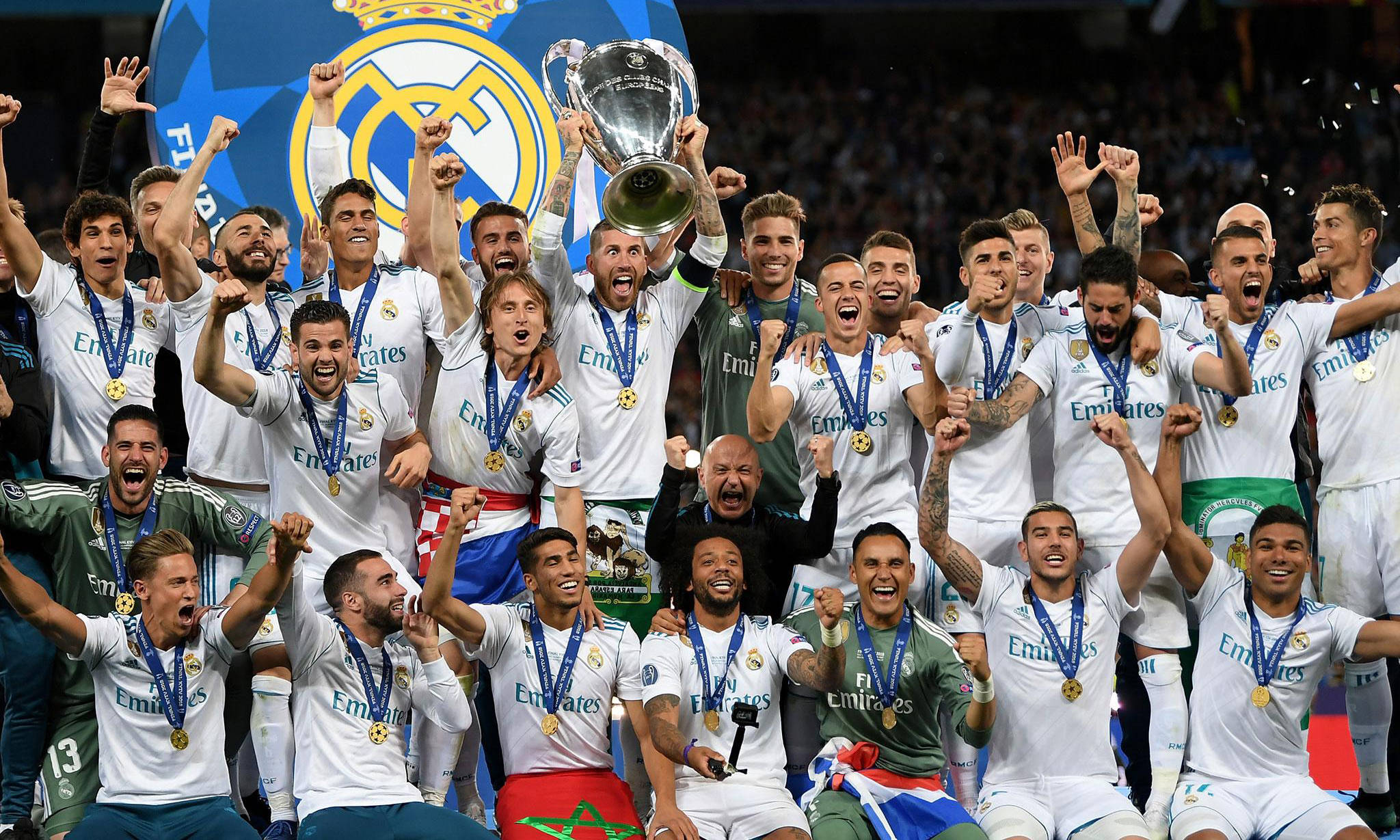 爱游戏tv-巴黎圣日耳曼大胜多特，欧冠四强锁定的简单介绍