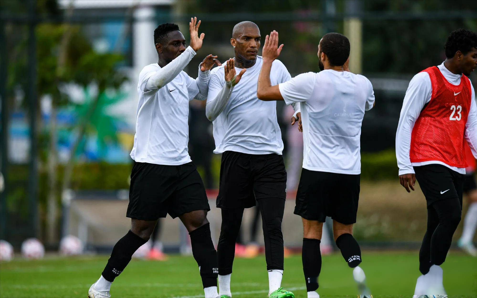 新赛季备战!球队海外冬训精彩集锦,士气高涨 新赛季备战!球队海外冬训精彩集锦,士气高涨