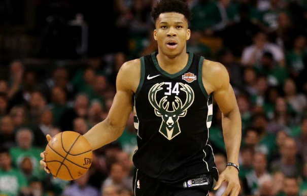 爱游戏官网-关于雄鹿客场蹂躏魔术，九连胜势不可挡的信息