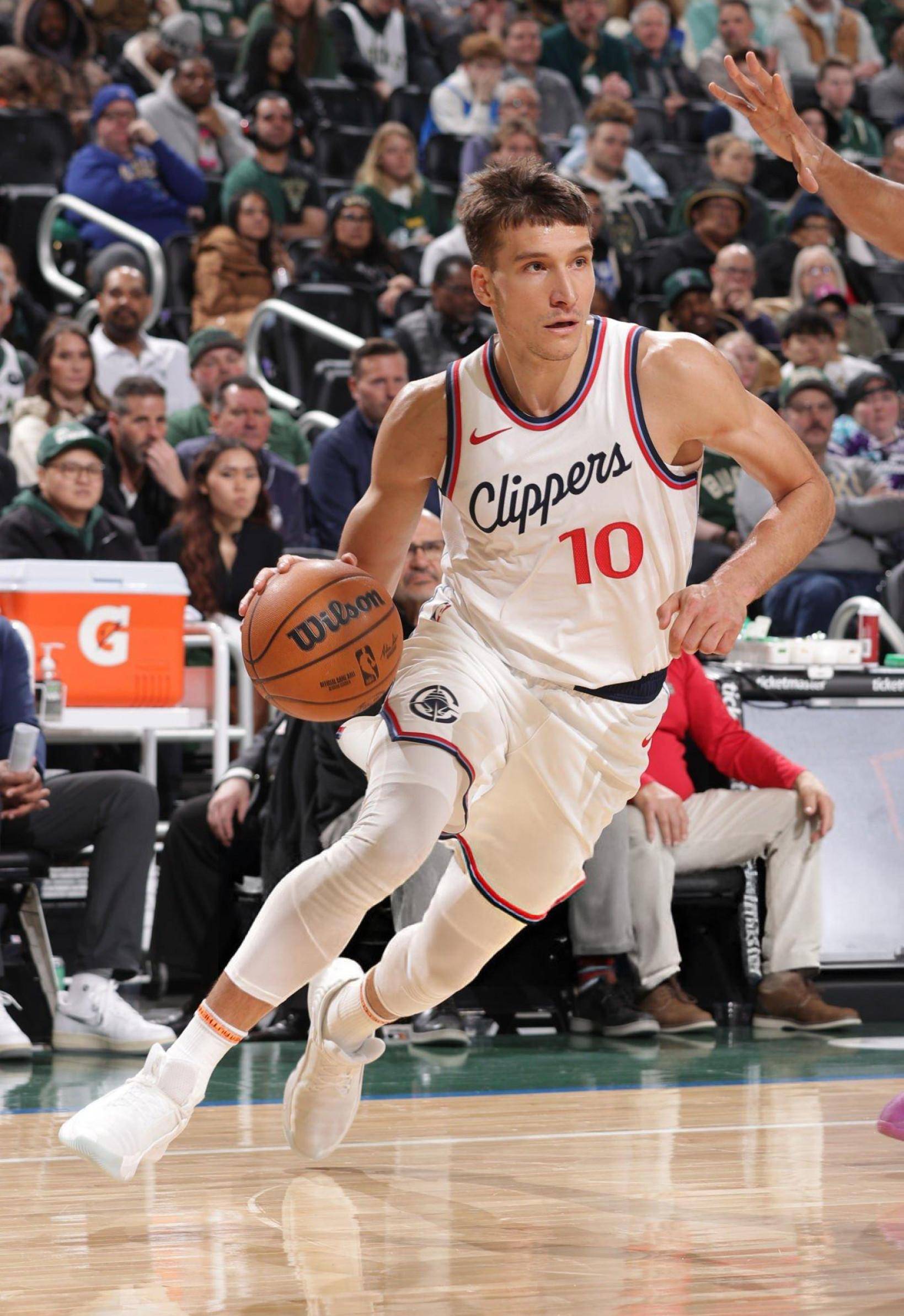 快船胜魔术,取得三连胜的简单介绍 快船胜魔术,取得三连胜的简单介绍