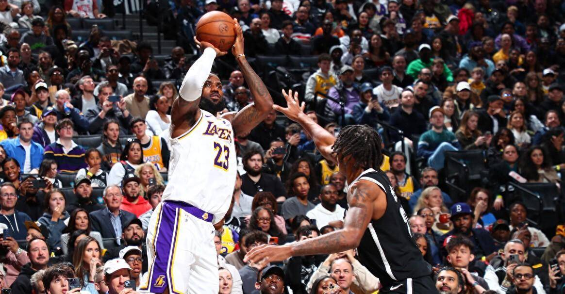 湖人客场大胜黄蜂再次擒敌 湖人客场大胜黄蜂再次擒敌