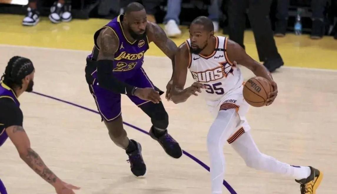 湖人逆转魔术,戴维斯砍下28分的简单介绍 湖人逆转魔术,戴维斯砍下28分的简单介绍