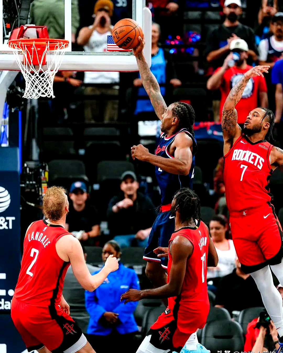 快船横扫骑士,迎来九连胜 快船横扫骑士,迎来九连胜