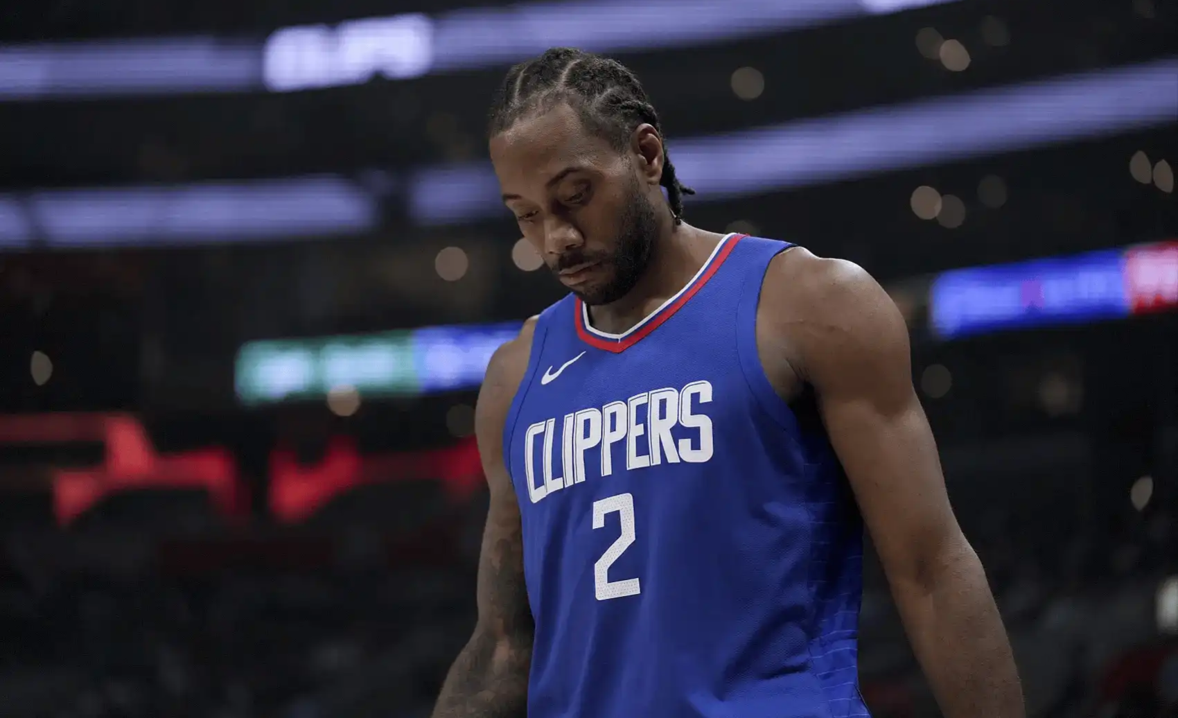 魔术绝杀青岛队，伦纳德高光表现