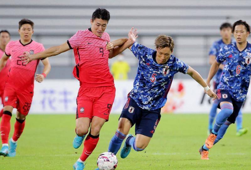 韩国队完胜马来西亚队，黄鸭组合点燃赛场的简单介绍